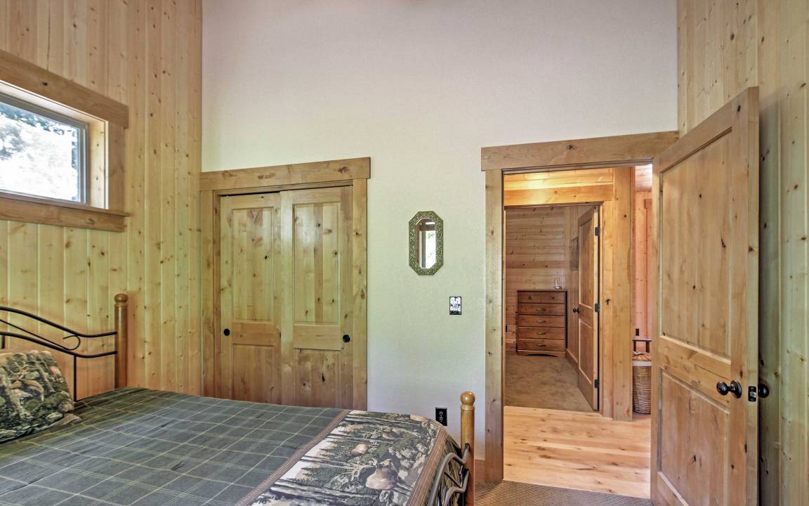 Photo of Bedroom in Port Angeles