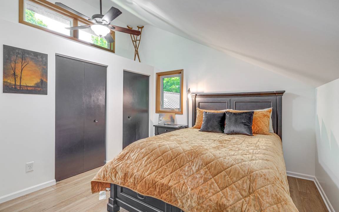 Photo of Bedroom in Alden