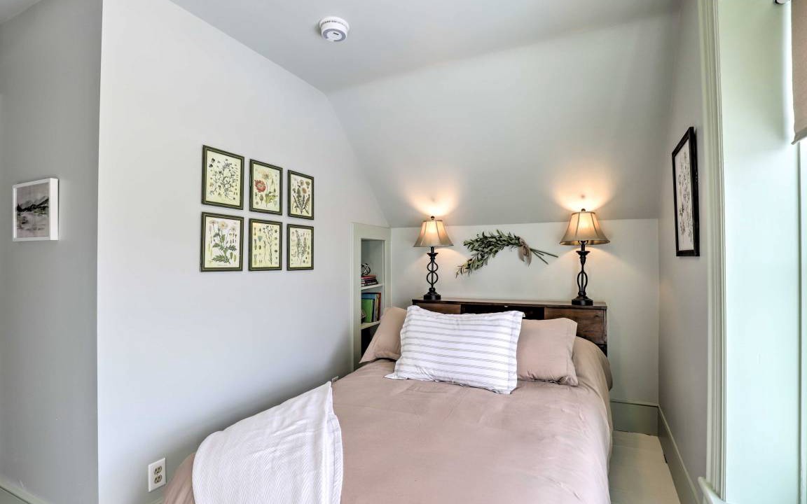 Photo of Bedroom in Mount Pleasant
