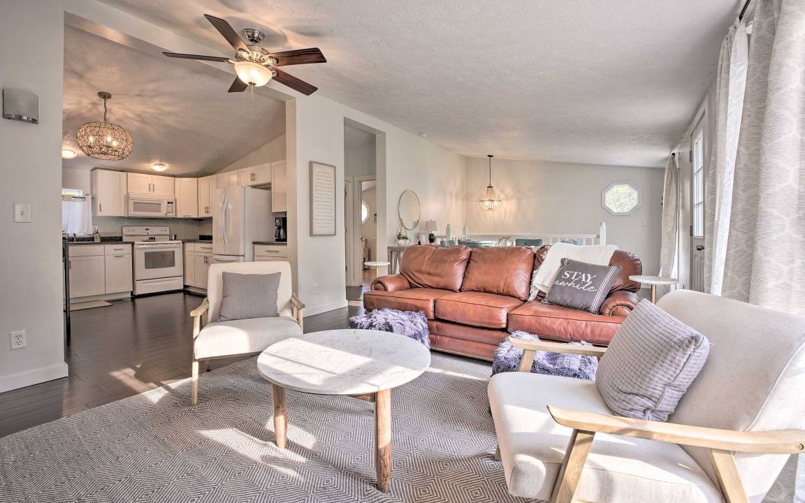 Photo of Livingroom in Lake Michigan Beach