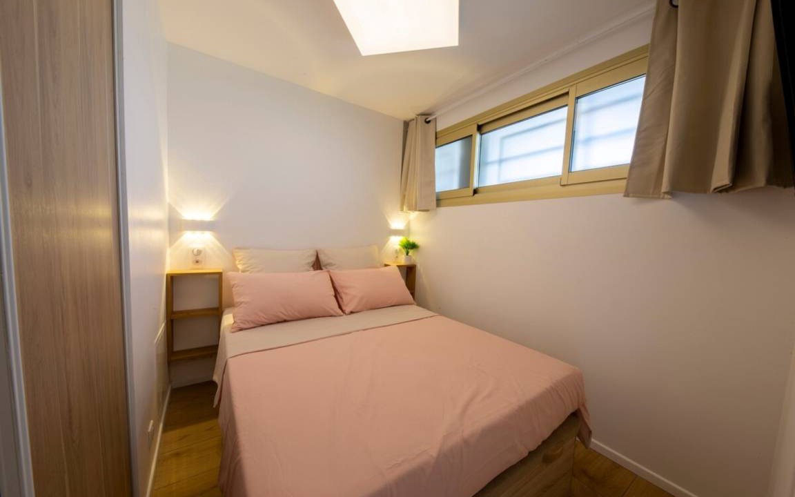 Photo of Bedroom in Saint-Laurent-du-Var