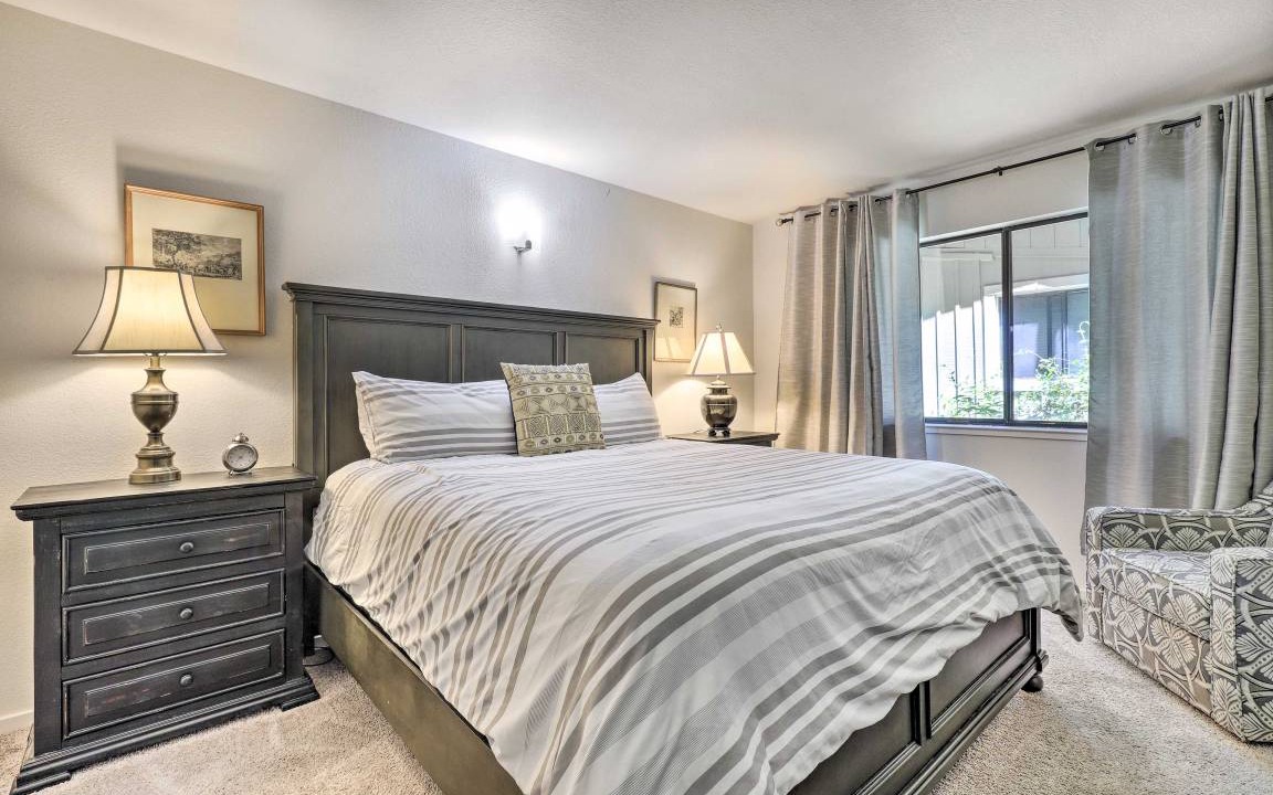 Photo of Bedroom in Guerneville