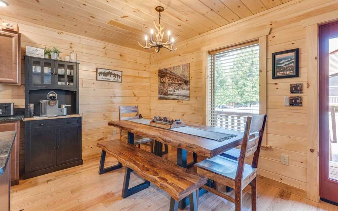 Photo of Kitchen in White Oak Lodge