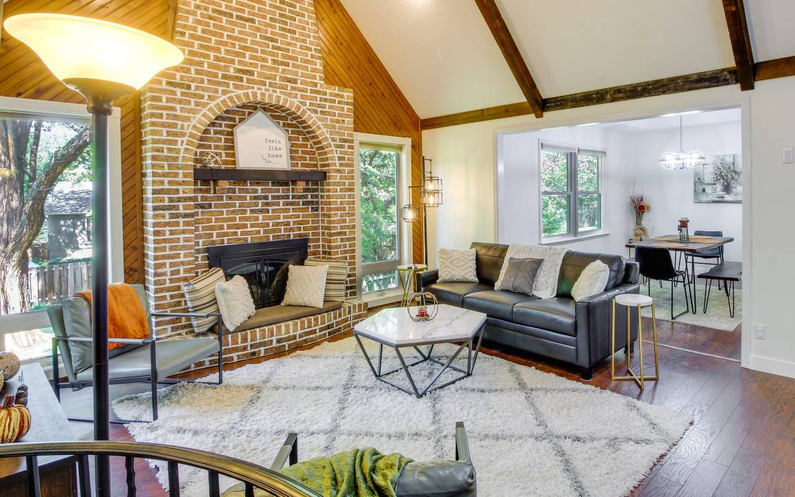 Photo of Livingroom in Overland Park