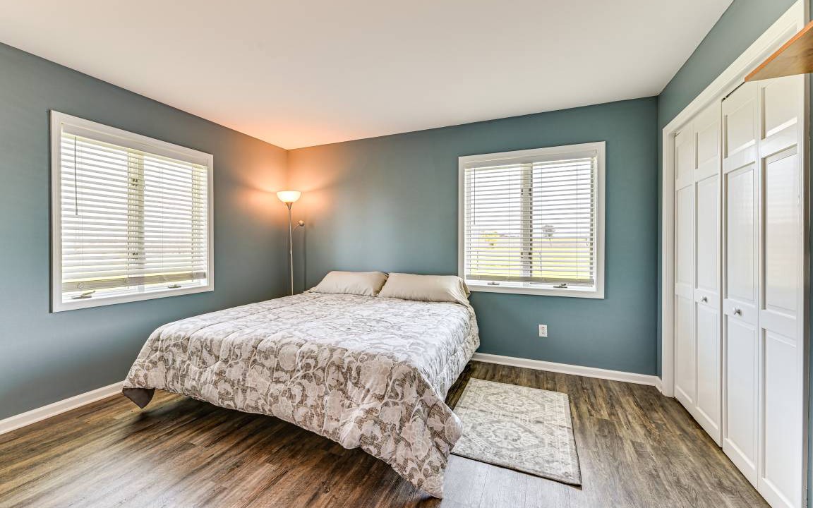 Photo of Bedroom in Teall Beach