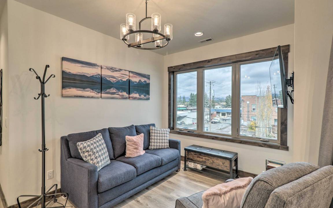 Photo of Livingroom in Columbia Falls