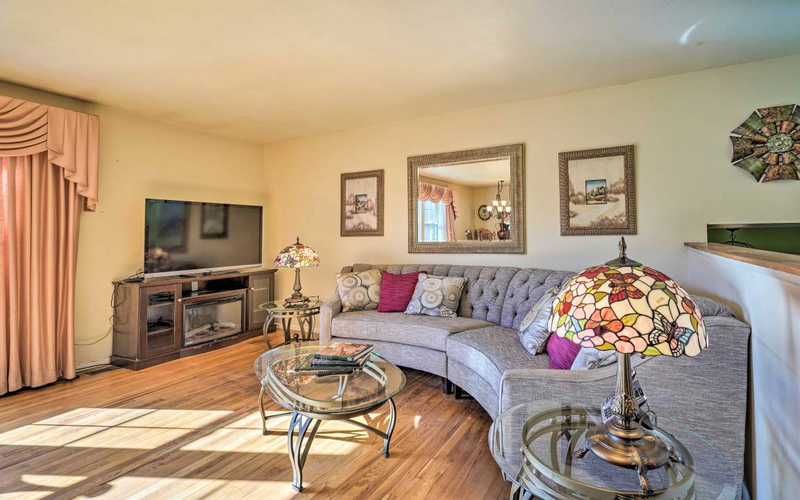 Photo of Livingroom in Security-Widefield