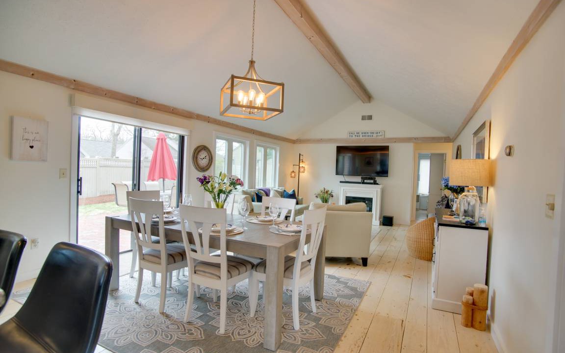 Photo of Livingroom in Mews Village