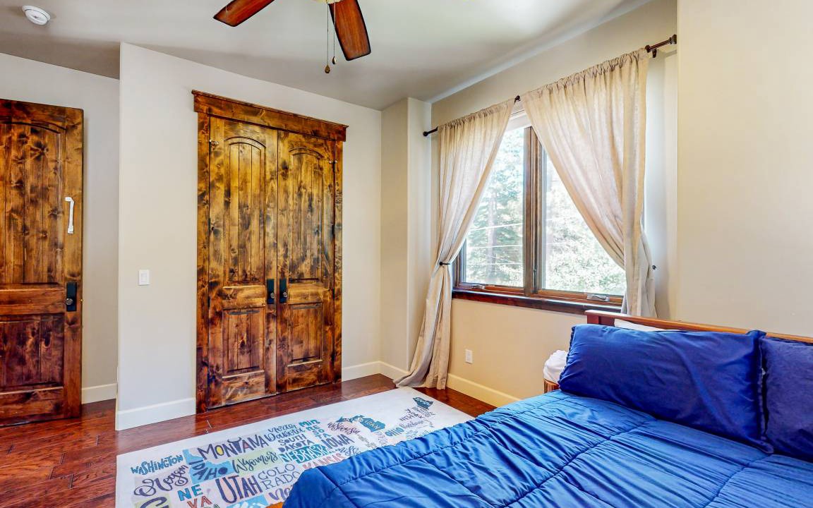 Photo of Bedroom in North Upper Truckee