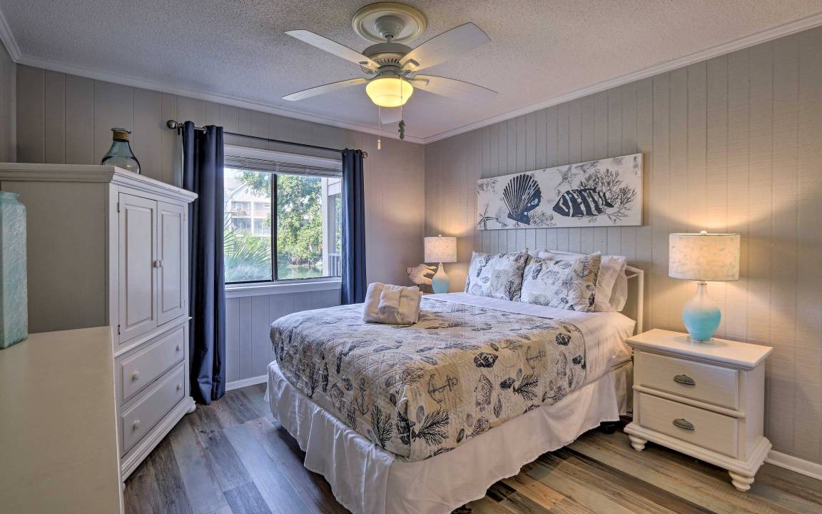 Photo of Bedroom in Folly Field