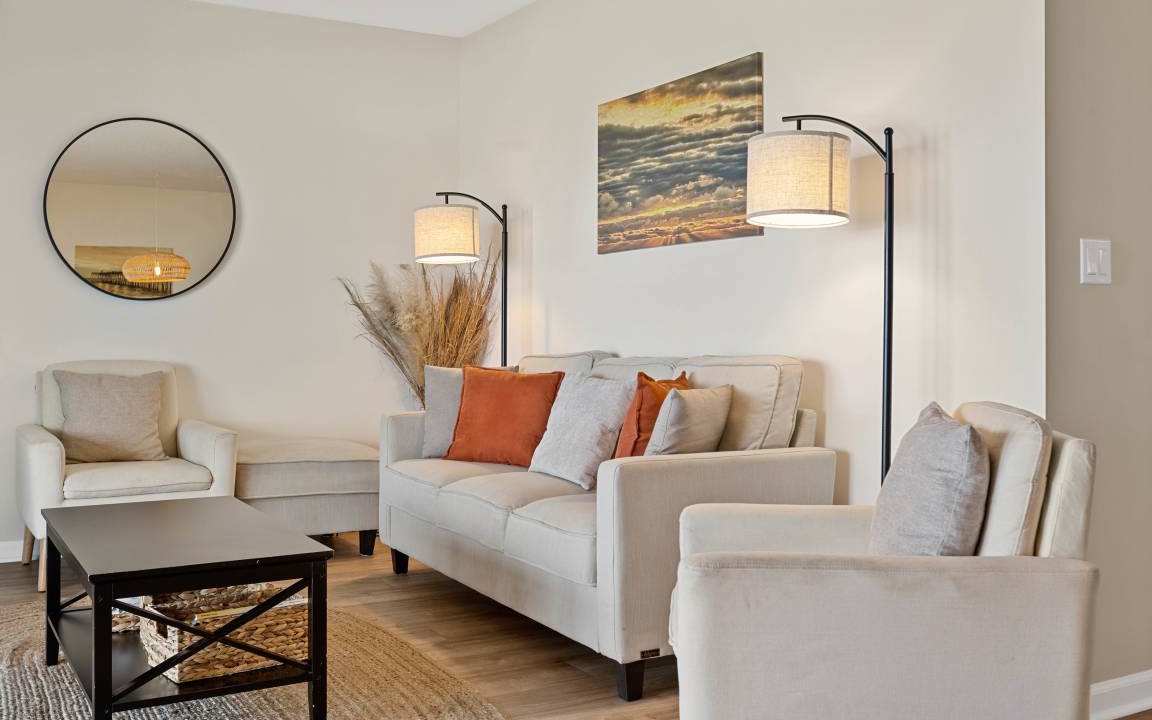 Photo of Livingroom in Wilmington Beach