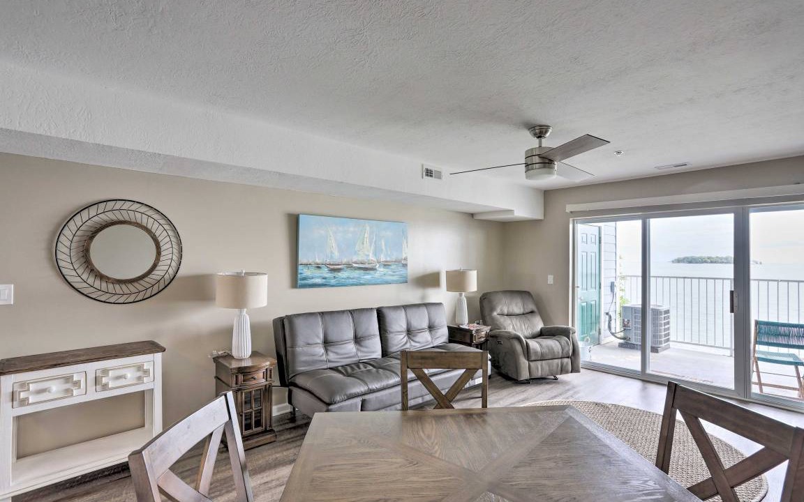 Photo of Livingroom in Put-in-Bay