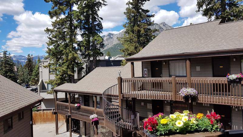 Photo of Others in Banff