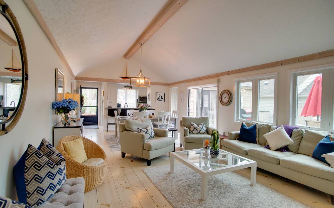 Photo of Livingroom in Mews Village