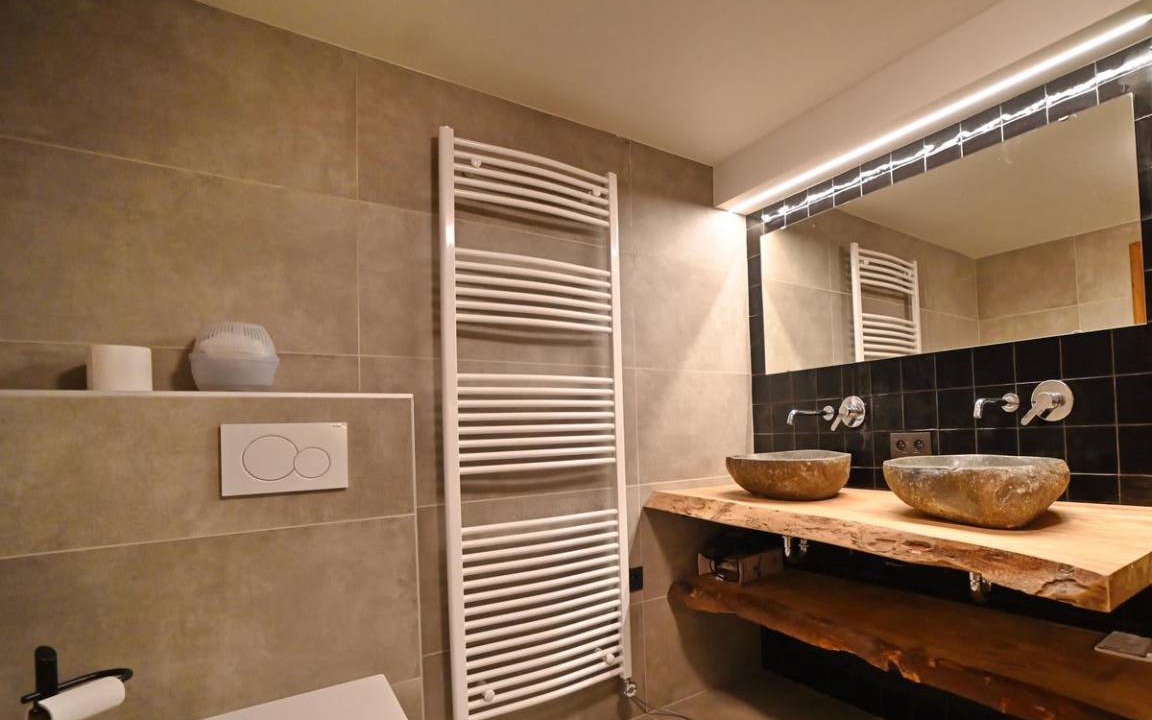 Photo of Bathroom in Weris