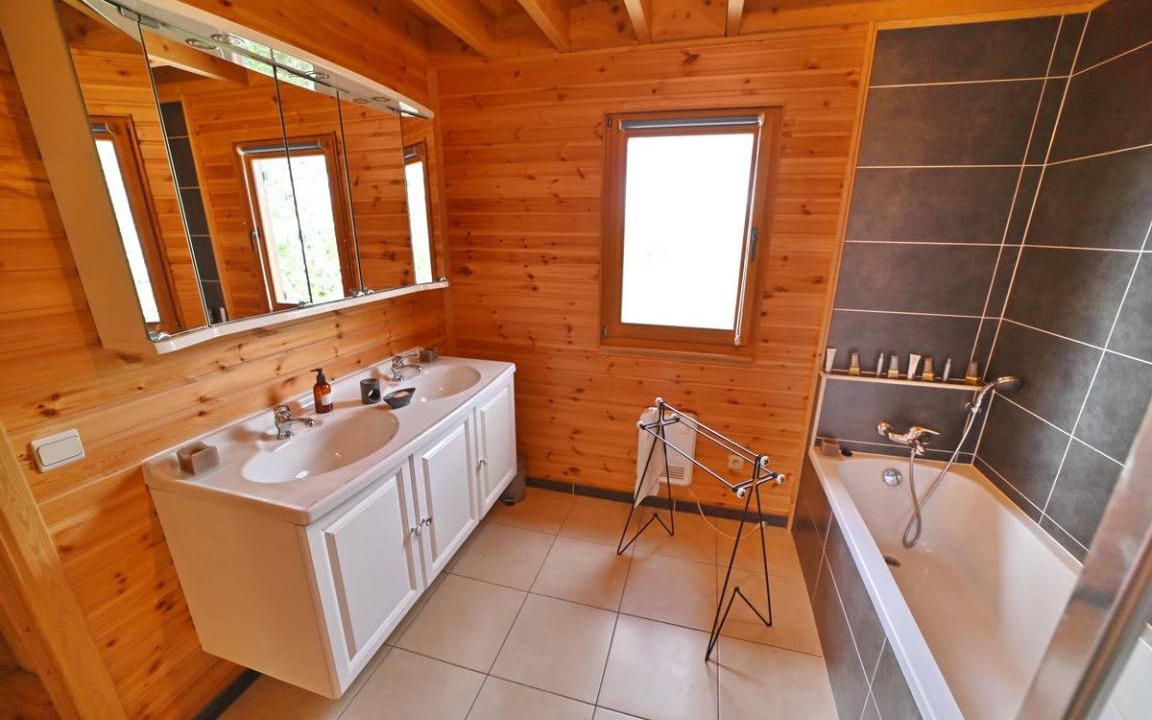Photo of Bathroom in Harre