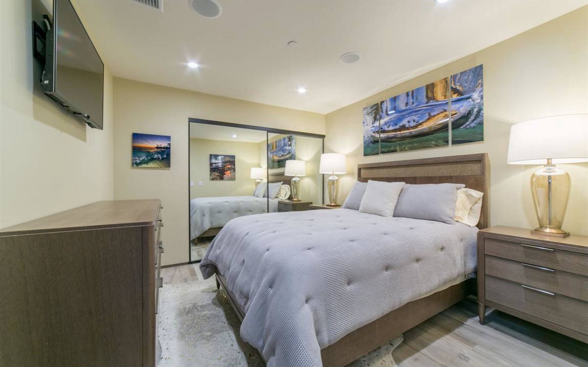 Photo of Bedroom in Balboa Peninsula