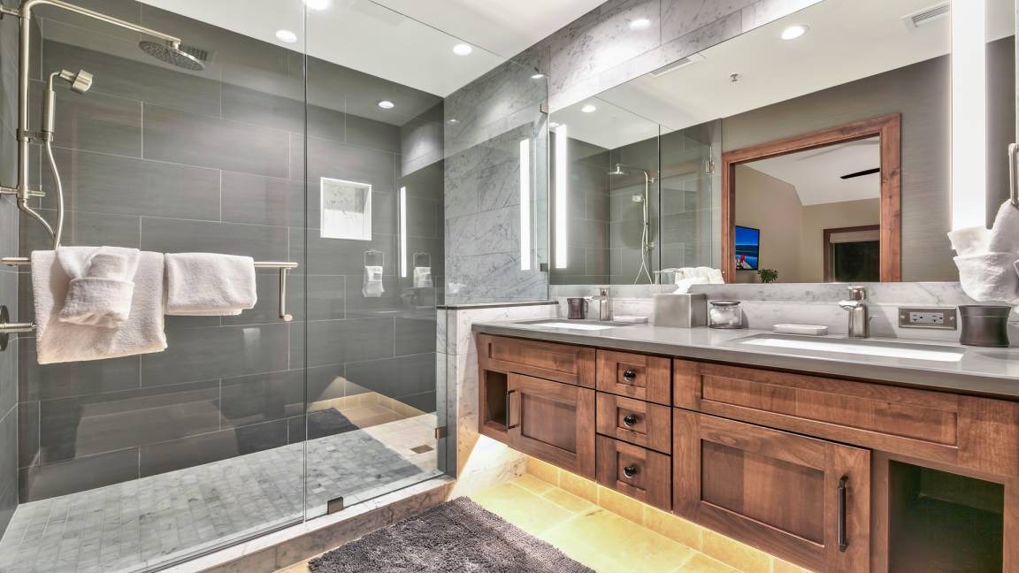 Photo of Bathroom in Lakeside Park