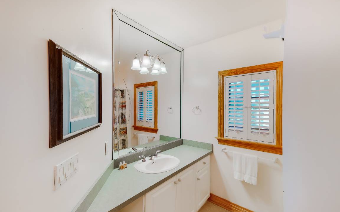 Photo of Bathroom in Ocean Hill