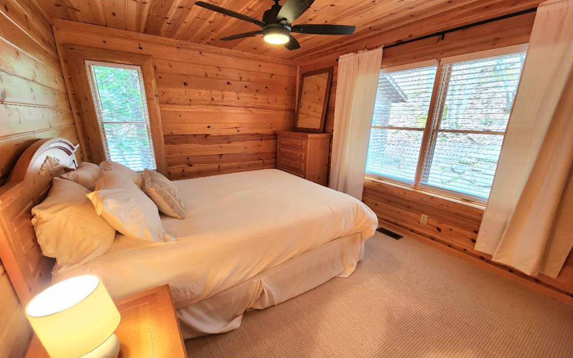 Photo of Bedroom in Harbor Springs