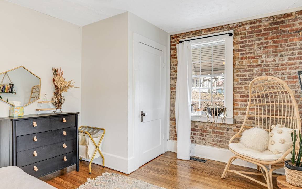 Photo of Bedroom in Woodfin