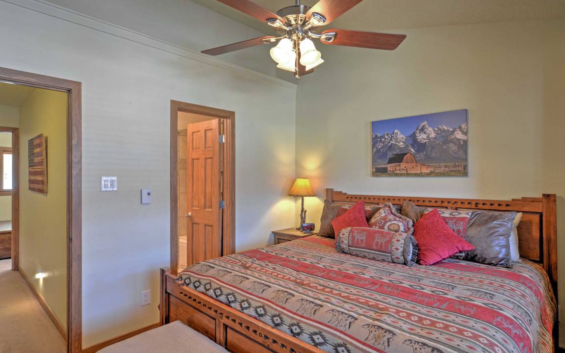 Photo of Bedroom in Red River