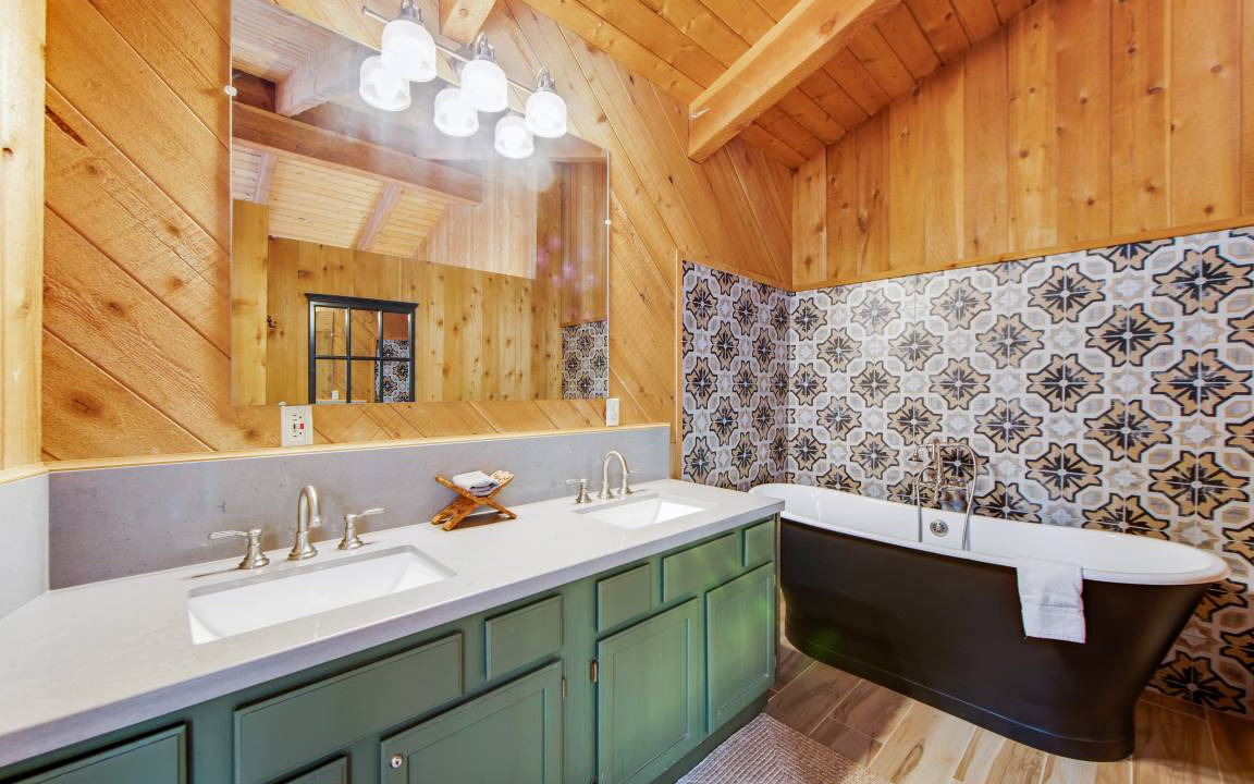 Photo of Bathroom in Fern Valley