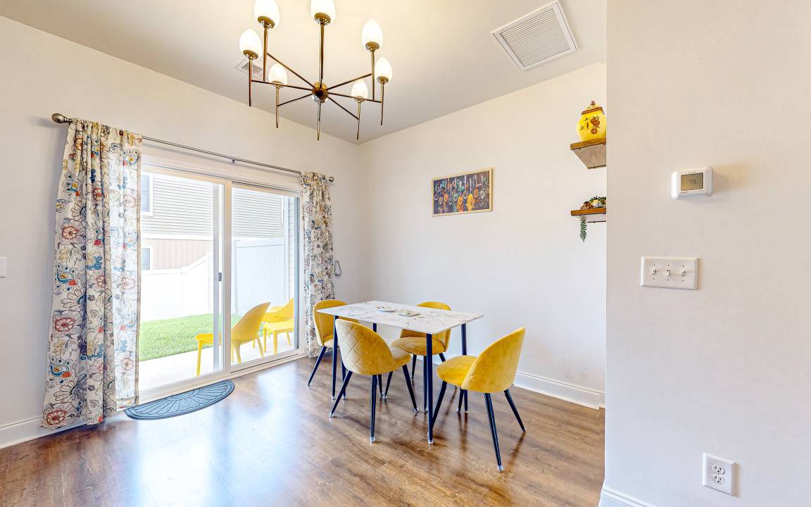Photo of Livingroom in North Charleston