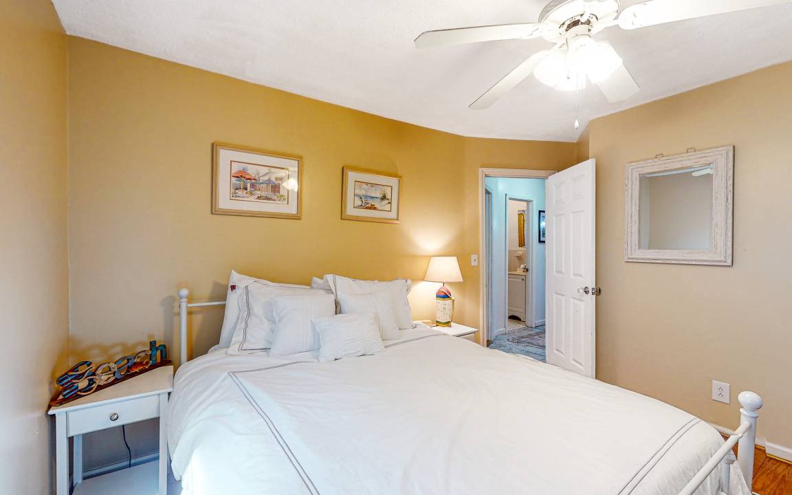Photo of Bedroom in Atlantic Beach
