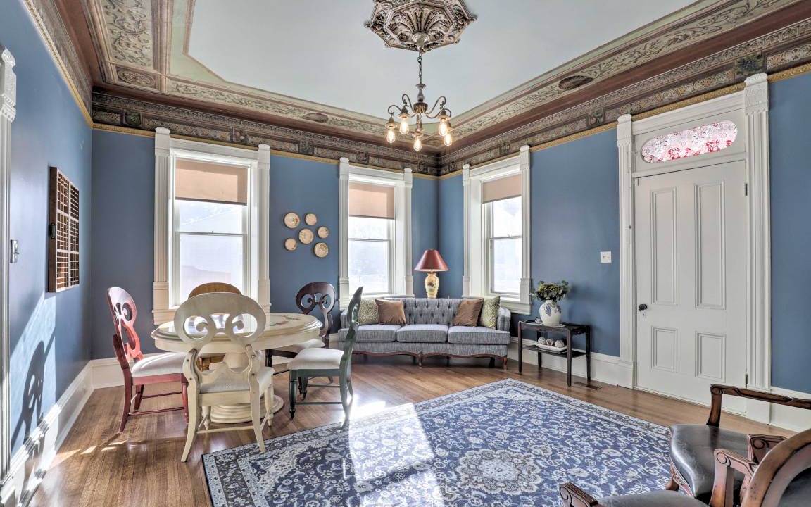 Photo of Livingroom in Mount Pleasant
