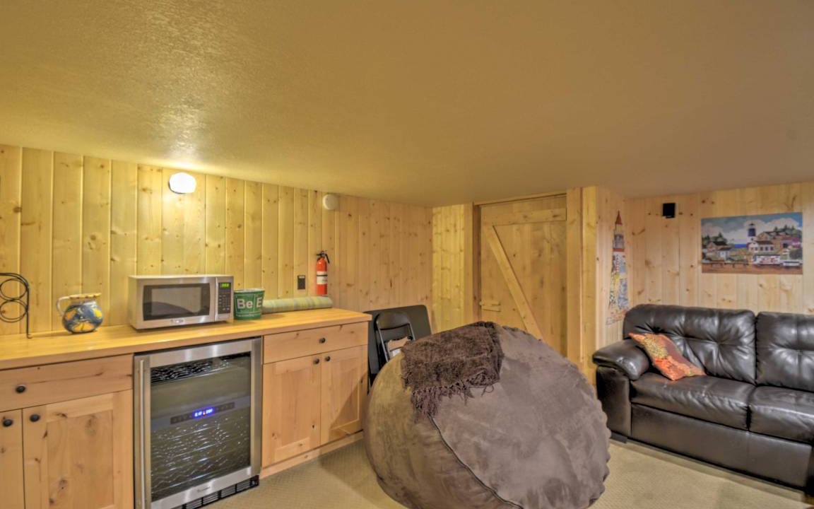 Photo of Livingroom in Port Angeles
