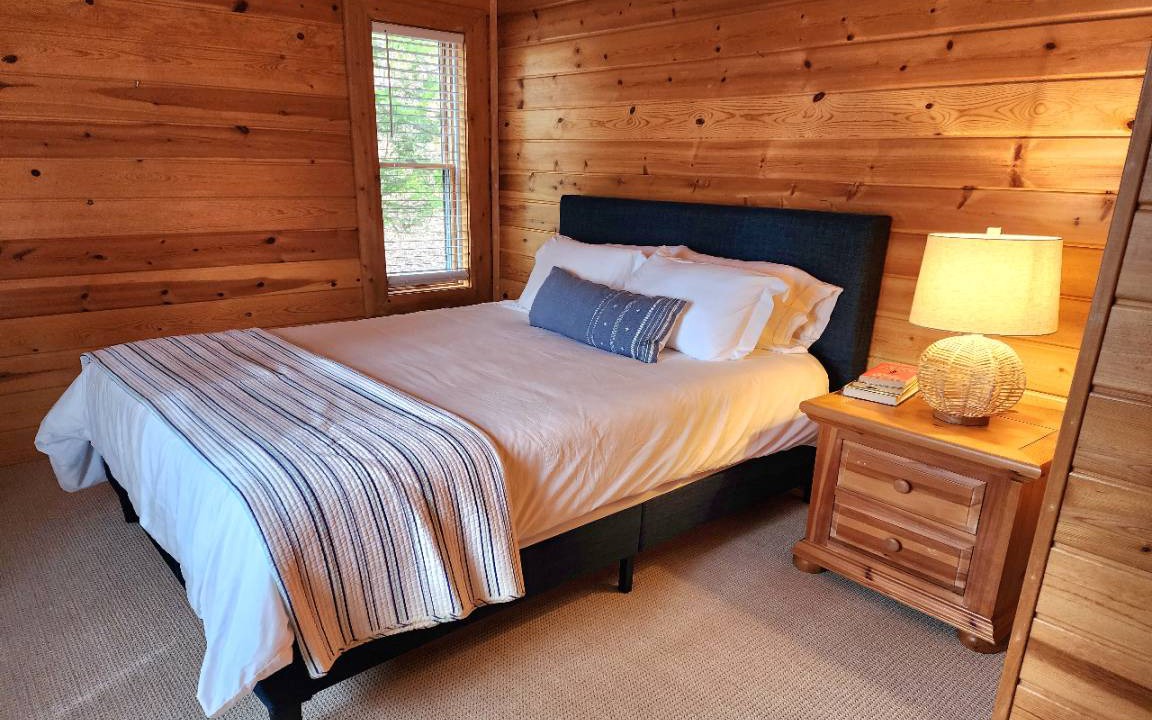 Photo of Bedroom in Harbor Springs
