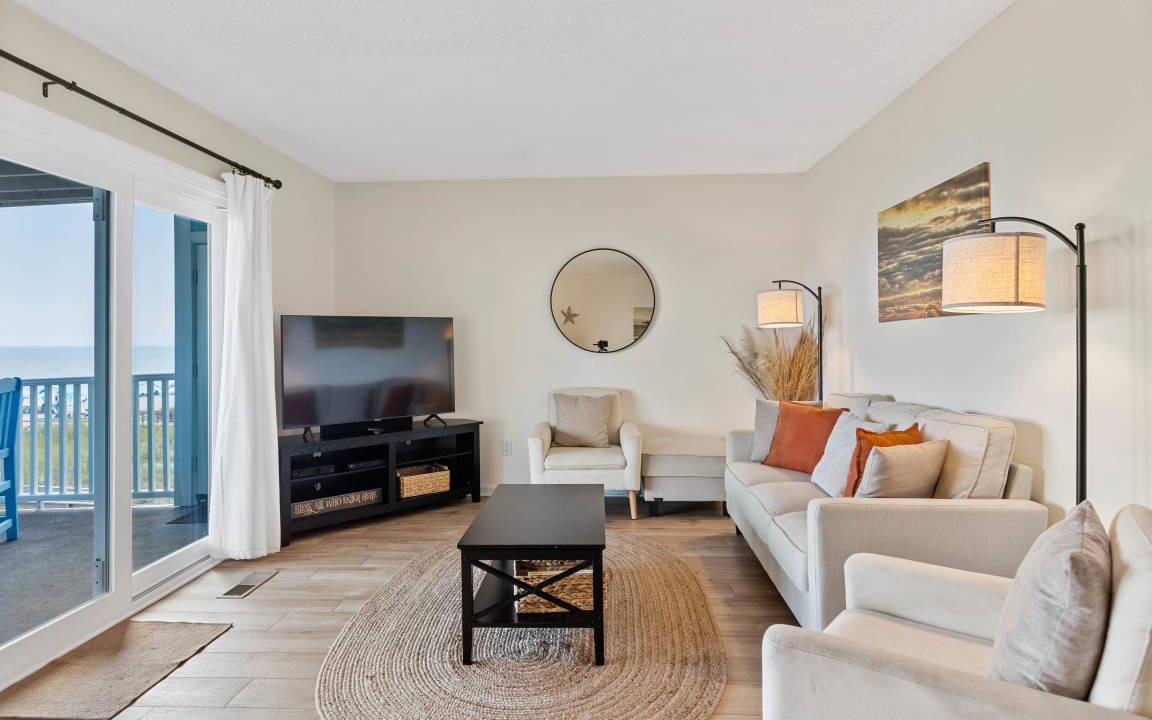 Photo of Livingroom in Wilmington Beach