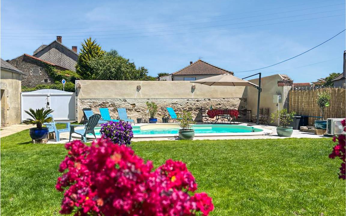 Photo of Others in Loge-Fougereuse