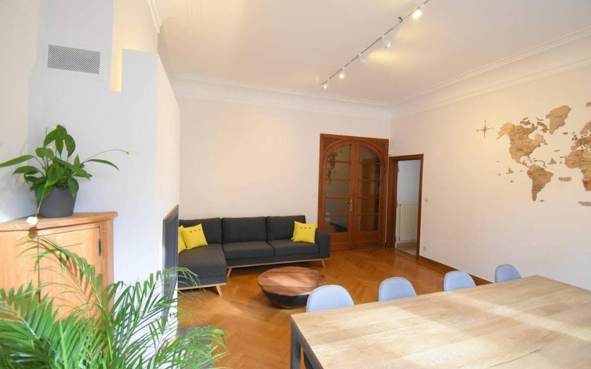 Photo of Livingroom in Schaerbeek
