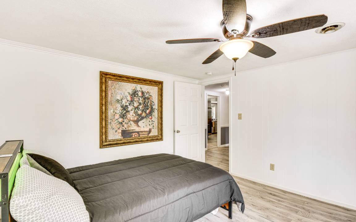 Photo of Bedroom in Seneca