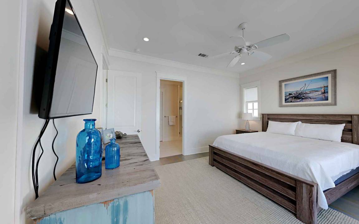Photo of Bedroom in Lakeside at Blue Mountain Beach