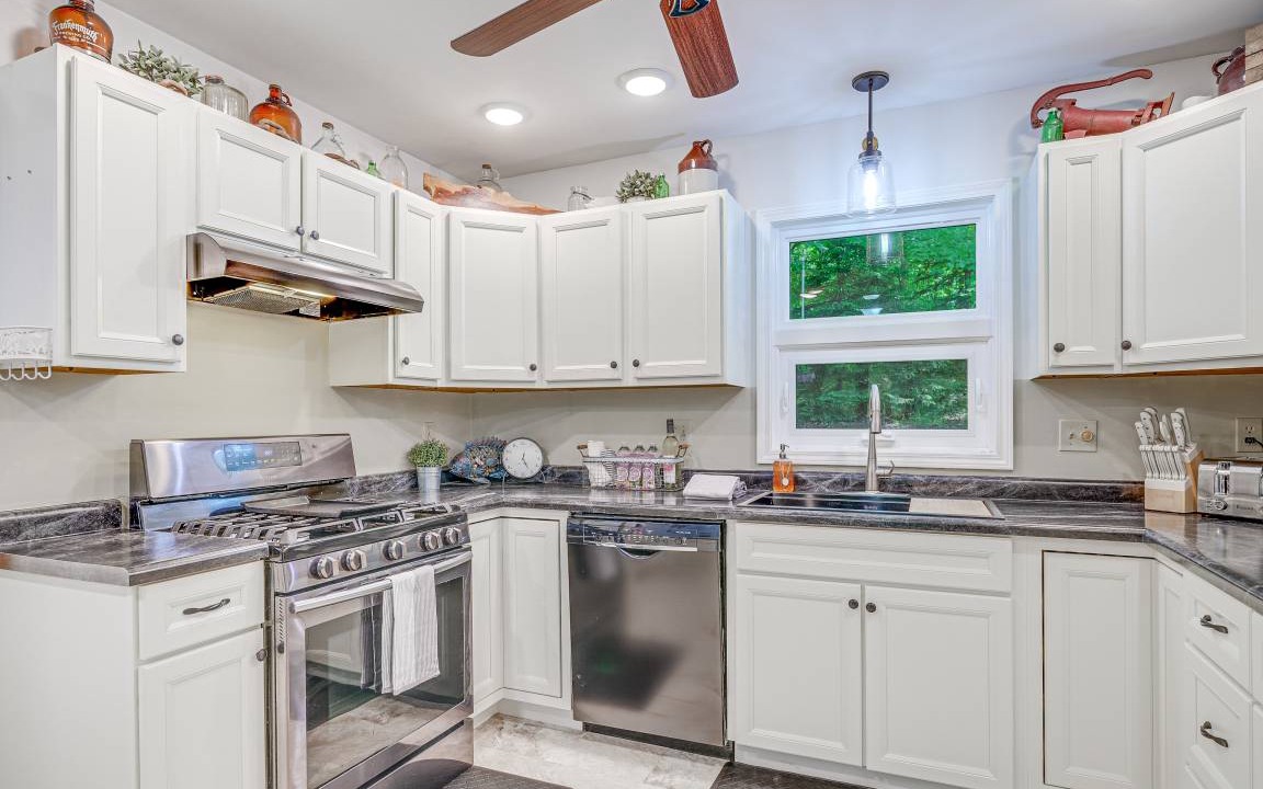 Photo of Kitchen in Alden