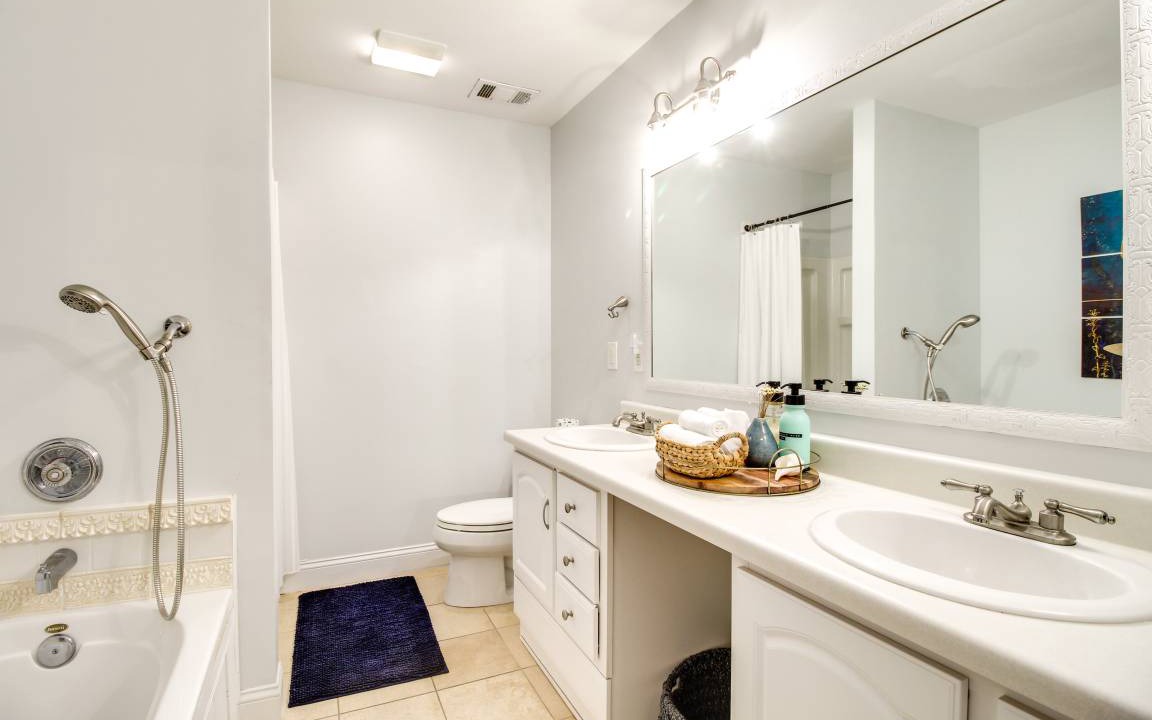 Photo of Bathroom in Tybee Island