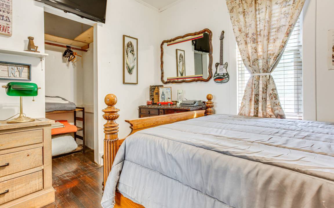 Photo of Bedroom in De Pue