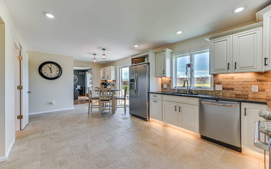 Photo of Kitchen in Teall Beach