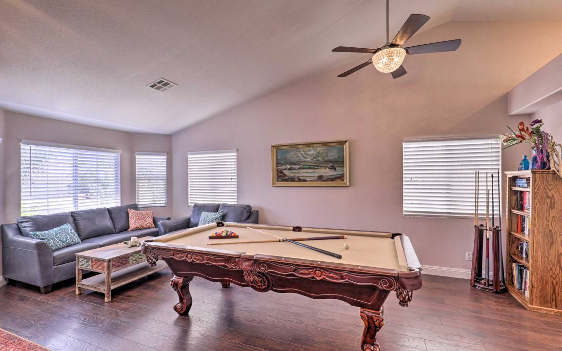 Photo of Livingroom in Townsite