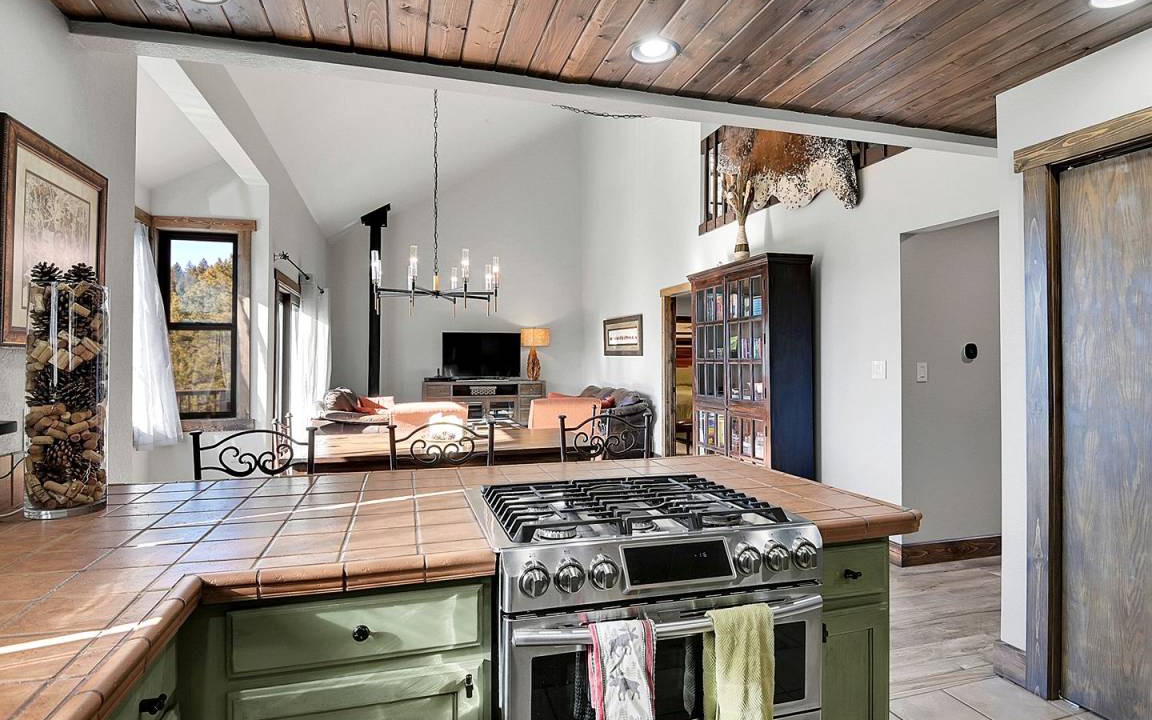 Photo of Kitchen in Evergreen