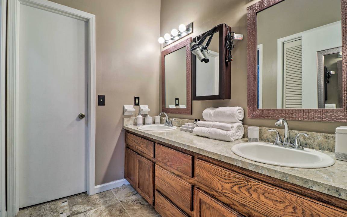 Photo of Bathroom in Fernandina Beach