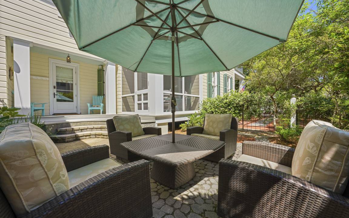 Photo of Patio Balcony in Seaside