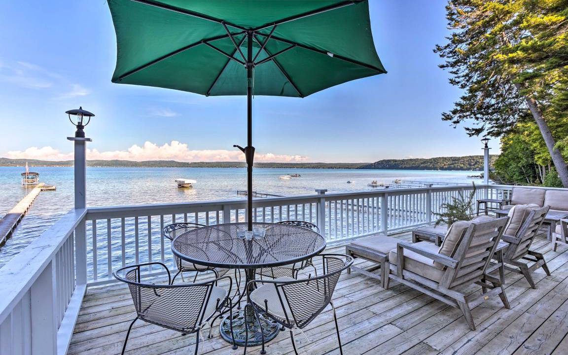 Photo of Patio Balcony in Glen Arbor