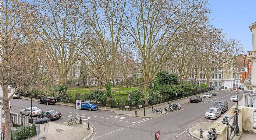 Photo of Others in Earl's Court