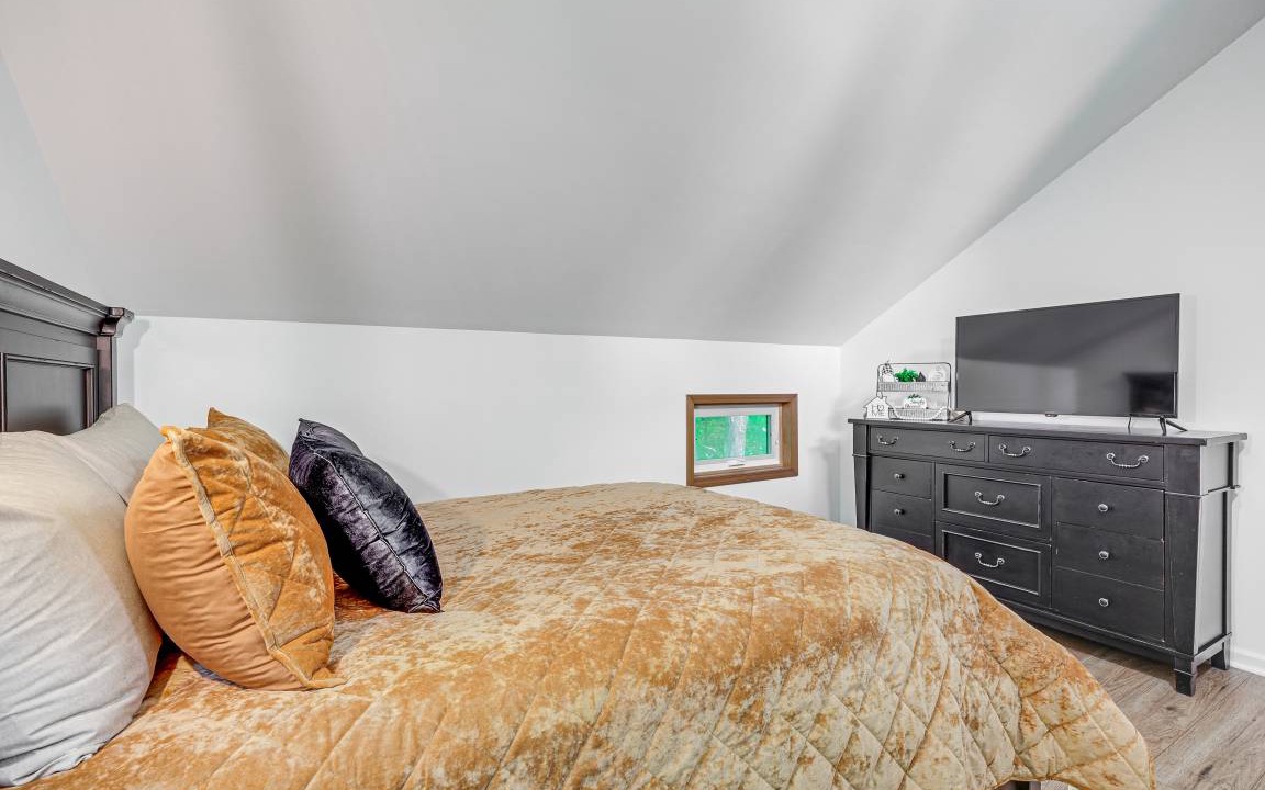 Photo of Bedroom in Alden