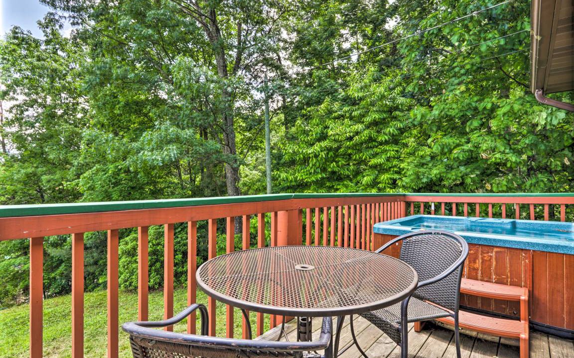 Photo of Patio Balcony in Chalet Village