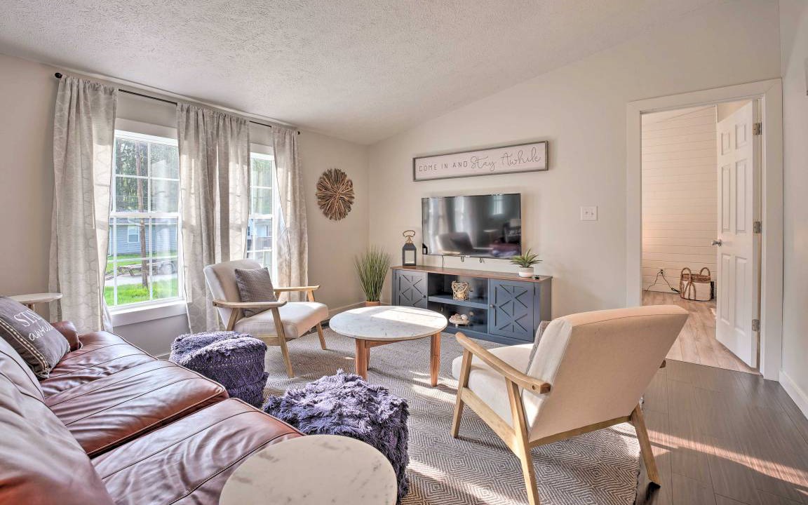 Photo of Livingroom in Lake Michigan Beach